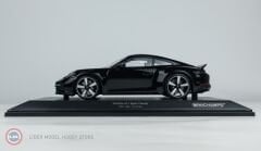 1:18 Minichamps 2022 Porsche 911 (992) SPORT CLASSIC