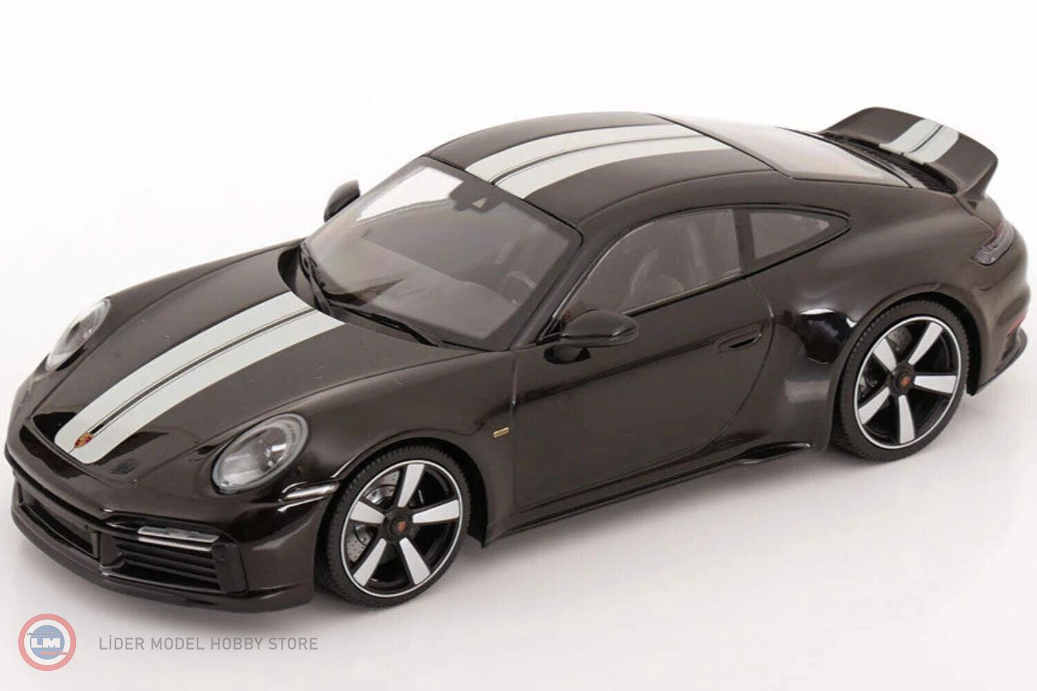 1:18 Minichamps 2022 Porsche 911 (992) SPORT CLASSIC