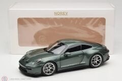 1:18 Norev 2023 Porsche 911 ST - malachitgreen