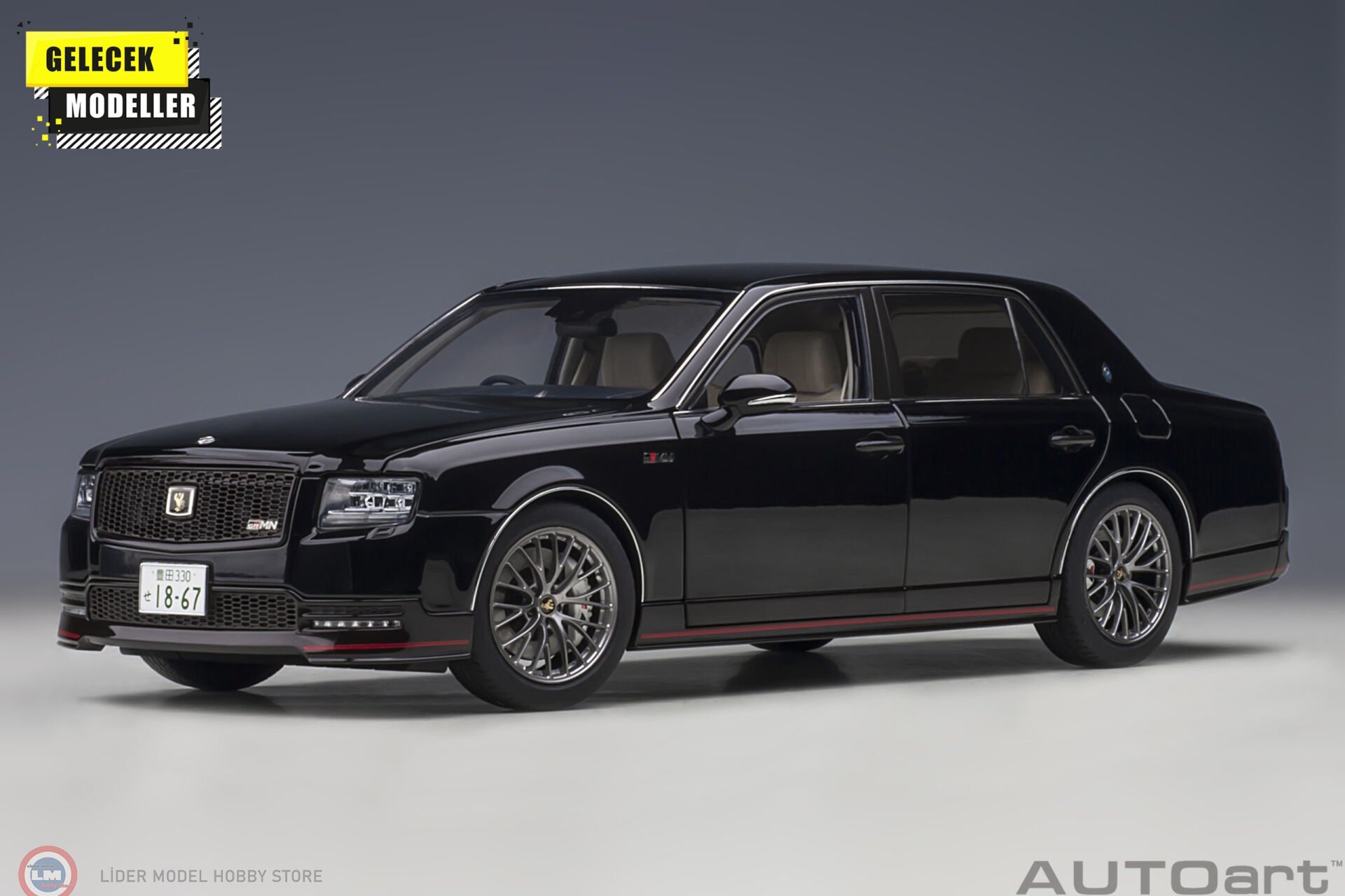 1:18 Autoart 2019 Toyota Century GRMN - black