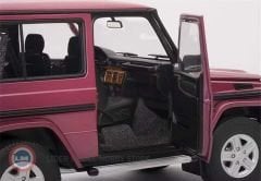 1:18 AUTOART 1990 Mercedes Benz G500 (SWB)