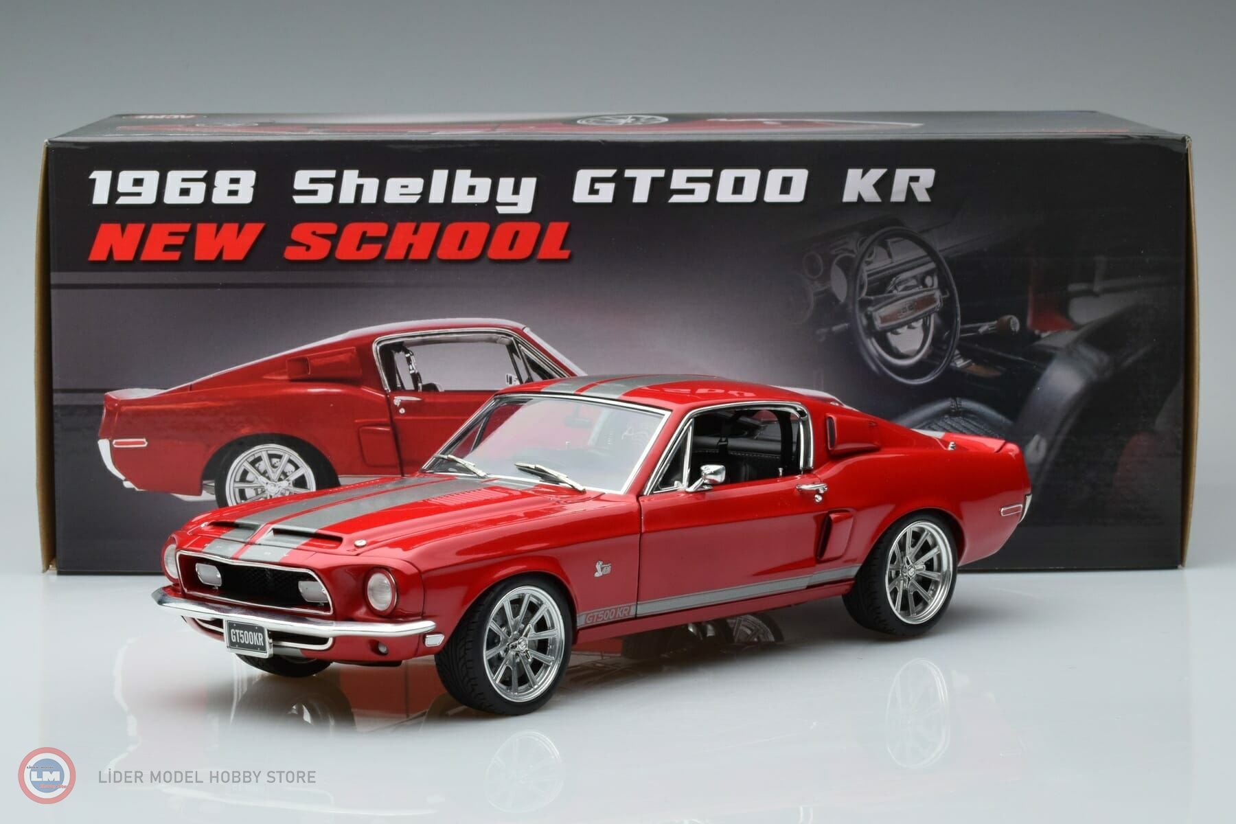 1:18 1968 Shelby GT500 KR New School