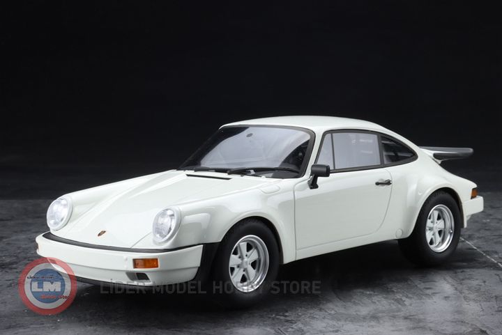 1:18 1984 Porsche 911 SC RS