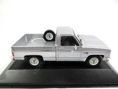 1:43 1986 Chevrolet  C-10 Silverado