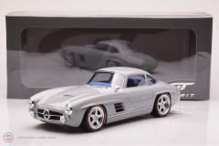 GT Spirit - 1:18 2021 Mercedes Benz 300 SL Gullwing by S-Klub