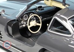 1:18 1955 Mercedes Benz 300 SL Gullwing (W198)