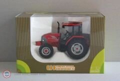 1:32 McCormick CX95 Traktör