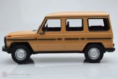 1:18 Minichamps 1980 Mercedes Benz G Model Long (W460)