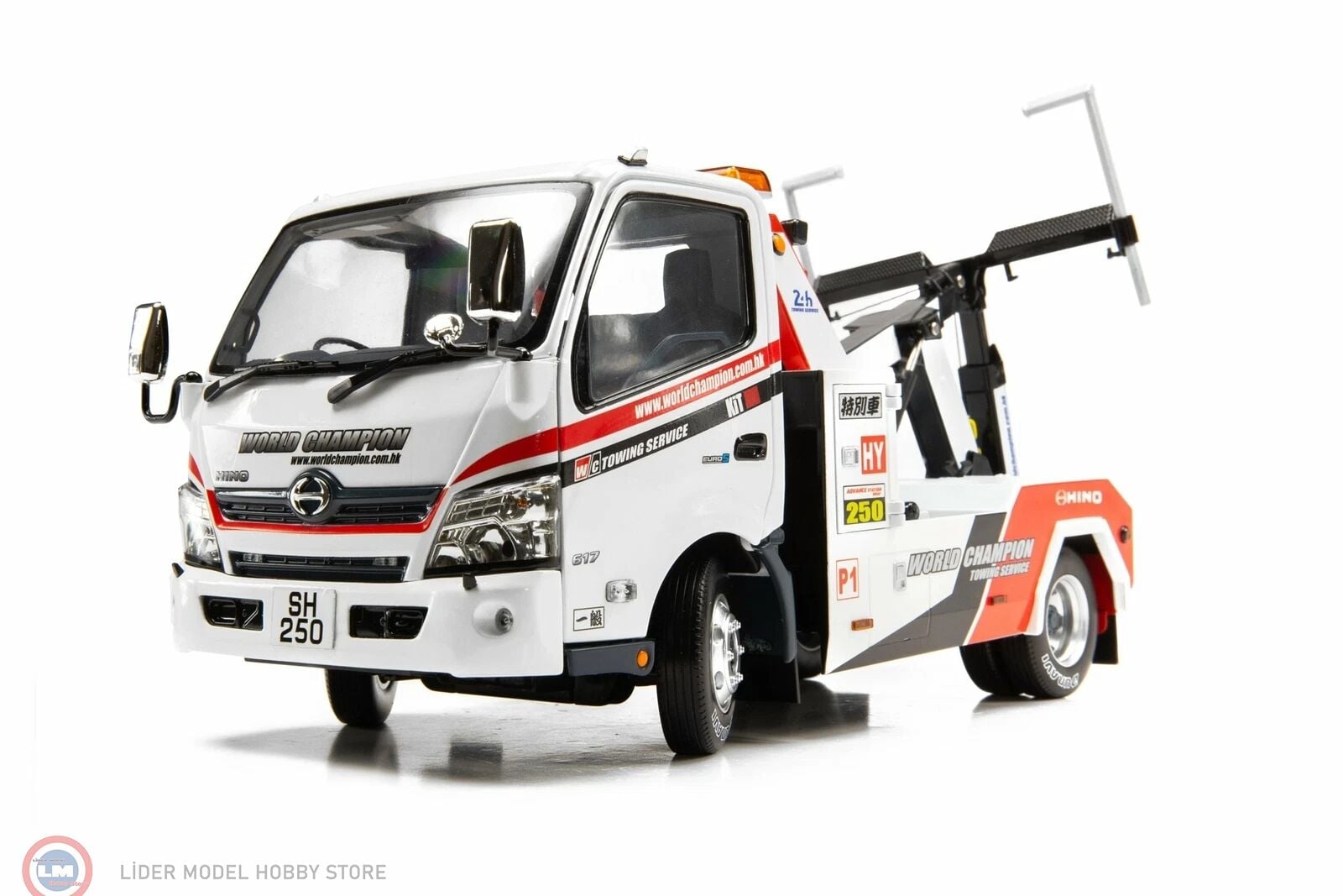 1:18 Tiny Model Hino 300 World Champion Tow Truck