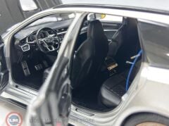1:18 Kilo Works Audi RS6 DarwinPro Carbon Fiber Bonnet