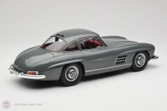 1:12 Norev 1954 Mercedes Benz 300 SL Gullwing