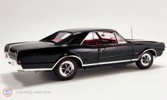 1:18 1967 Oldsmobile 442 W-30 Ebony