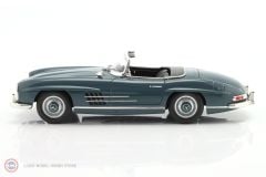 1:18 1957 Mercedes Benz SL Class 300 SL Roadster Spider W198