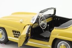 1:18 1957 Mercedes Benz SL Class 300 SL Roadster Spider W198