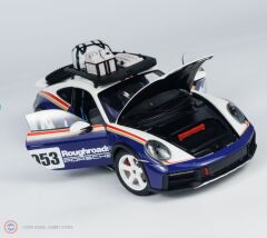 1:18 Minichamps 2022 Porsche 911 Dakar Roughroads