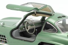 1:18 1955 Mercedes Benz 300 SL Coupe Gullwing W198