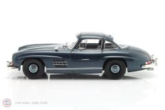 1:18 1955 Mercedes Benz 300 SL Coupe Gullwing W198