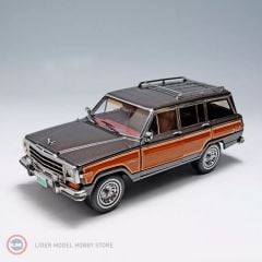 1:18 Jeep GRAND WAGONEER 1989  - Black / Cherry & Wood Panels
