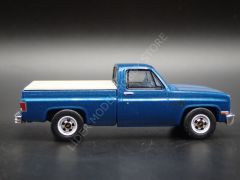 1:64 1981 Chevrolet Custom Deluxe 20 Bed Cover