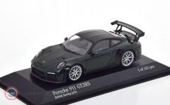 1:43 Minichamps 2018 Porsche 911 (991 II) GT2 RS Weissach Package - British racing