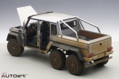 1:18 Autoart 2013 Mercedes-Benz G63 AMG 6×6 Muddy Versiyon