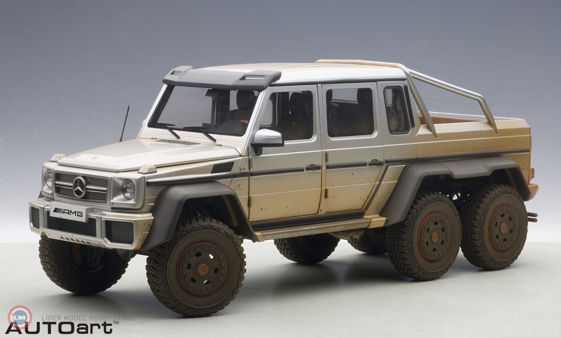 1:18 Autoart 2013 Mercedes-Benz G63 AMG 6×6 Muddy Versiyon