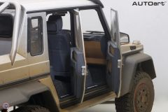1:18 Autoart 2013 Mercedes-Benz G63 AMG 6×6 Muddy Versiyon