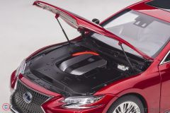 1:18 2018 Lexus LS 500h (Morello Red Metallic)