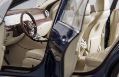 1:18 2016 Mercedes E Class T Model S123 - W123