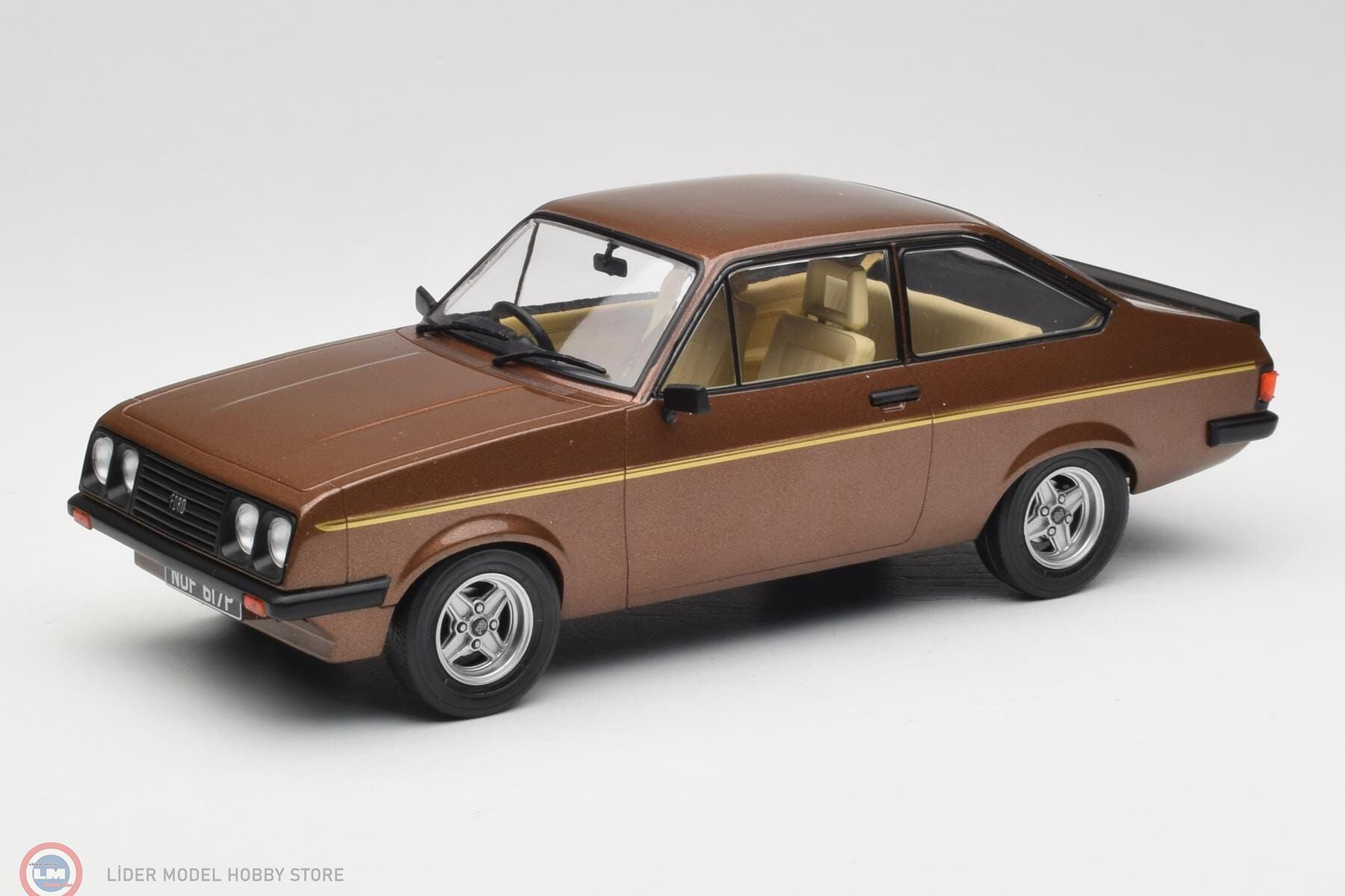 1:18 MCG 1977 Ford Escort MK II RS 2000