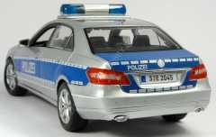 1:18 2010 Mercedes Benz E Class E350 C207 Polizei