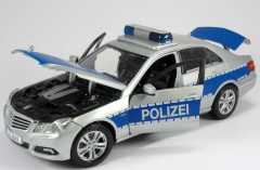 1:18 2010 Mercedes Benz E Class E350 C207 Polizei
