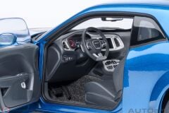1:18 Autoart Dodge Challenger SRT Superstock 2023 (Frostbite)