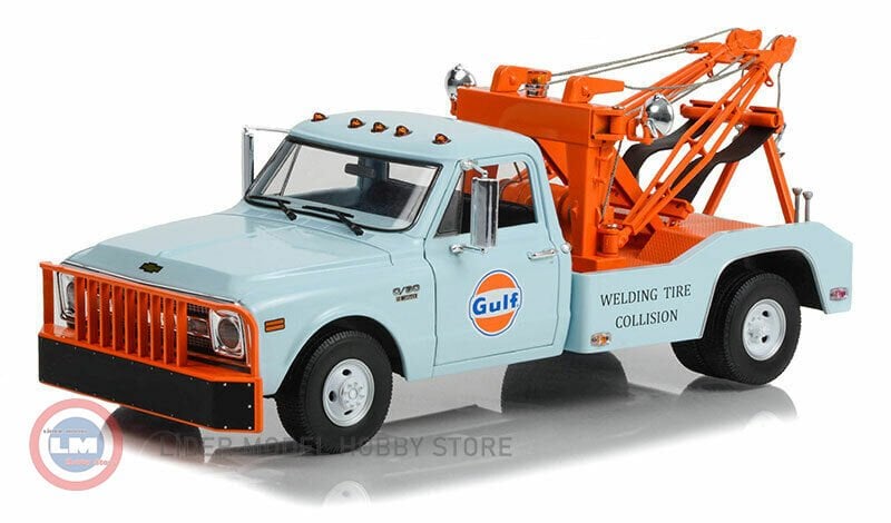 1:18 1969 Chevrolet C-30 Dually Wrecker - Gulf Oil