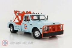 1:18 1969 Chevrolet C-30 Dually Wrecker - Gulf Oil