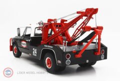1:18 1970 Chevrolet C-30 Dually Wrecker - Texaco 24 Hour Road Service