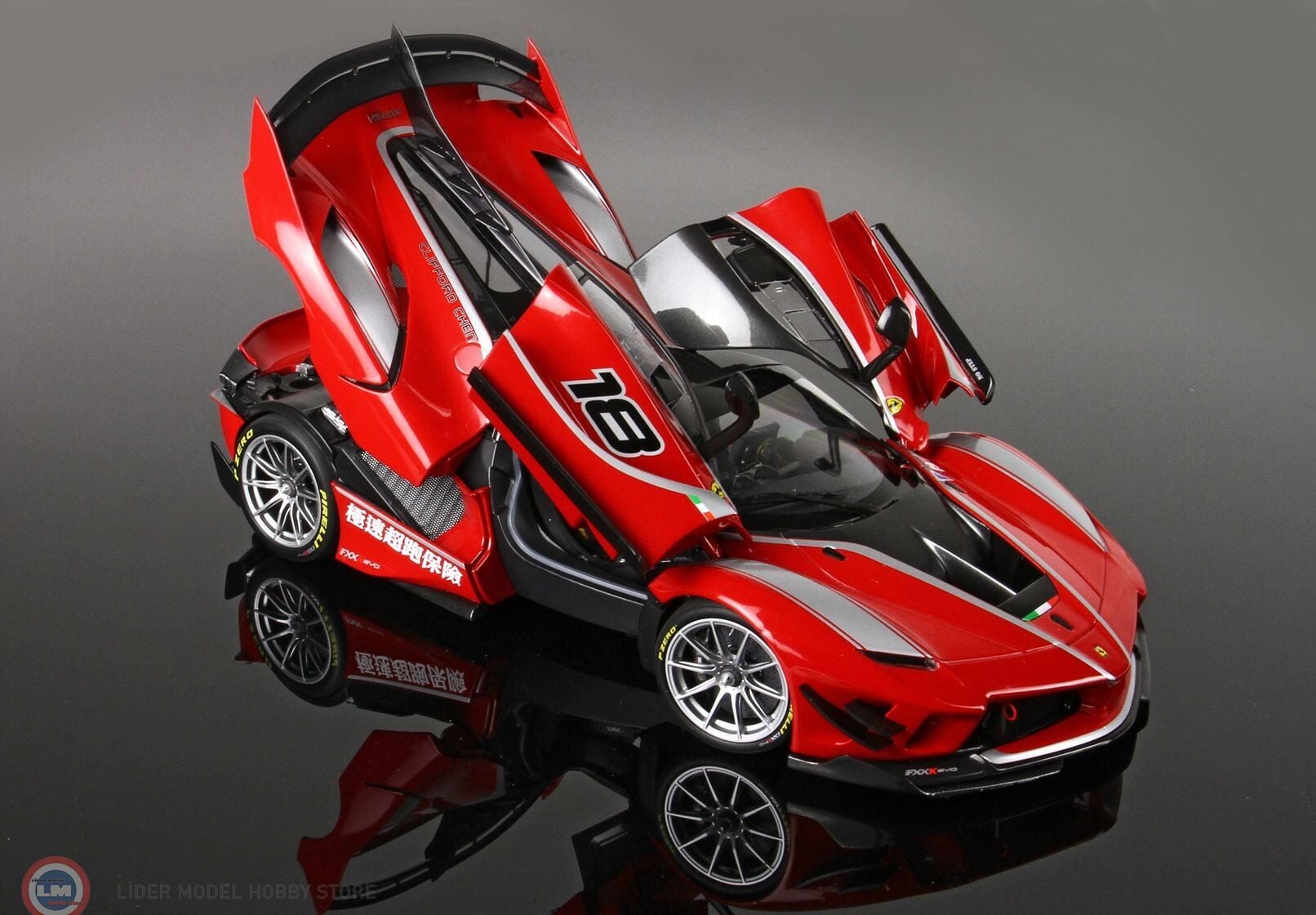 1:18 BBR Ferrari FXX-K EVO ROSSO CORSA # 18
