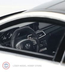 1:18 2014 MERCEDES-BENZ C63 AMG (W204) Edition 507 - White