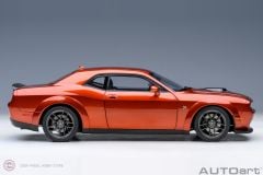 1:18 Autoart 2022 Dodge Challenger RT SCAT PACK SHAKER WIDEBODY 71773 - (Sinamon Stick)
