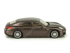 1:43 2013 Porsche Panamera S