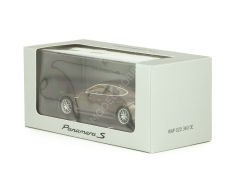 1:43 2013 Porsche Panamera S