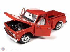 1:18 1968 Chevrolet C10 Pickup Sidestep