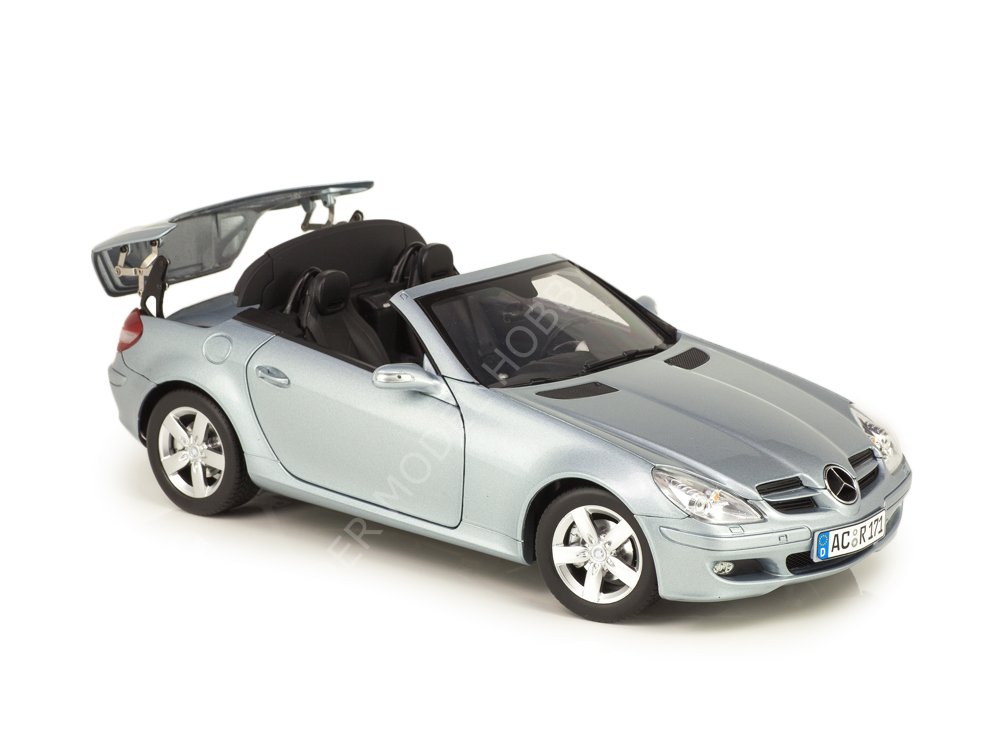 KUSURLU 1:18 2004 Mercedes Benz SLK Class
