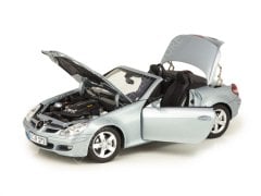 1:18 2004 Mercedes Benz SLK Class