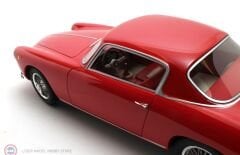 1:18 Cult Scale 1955 Alfa Romeo 1900 CSS Touring Coupe