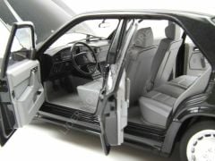 1:18 1984 Mercedes Benz 190 E 2.3-16 W201
