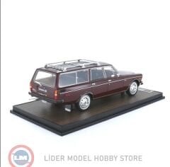 1:18 RadScale 1982 Volvo 165 Station Wagon