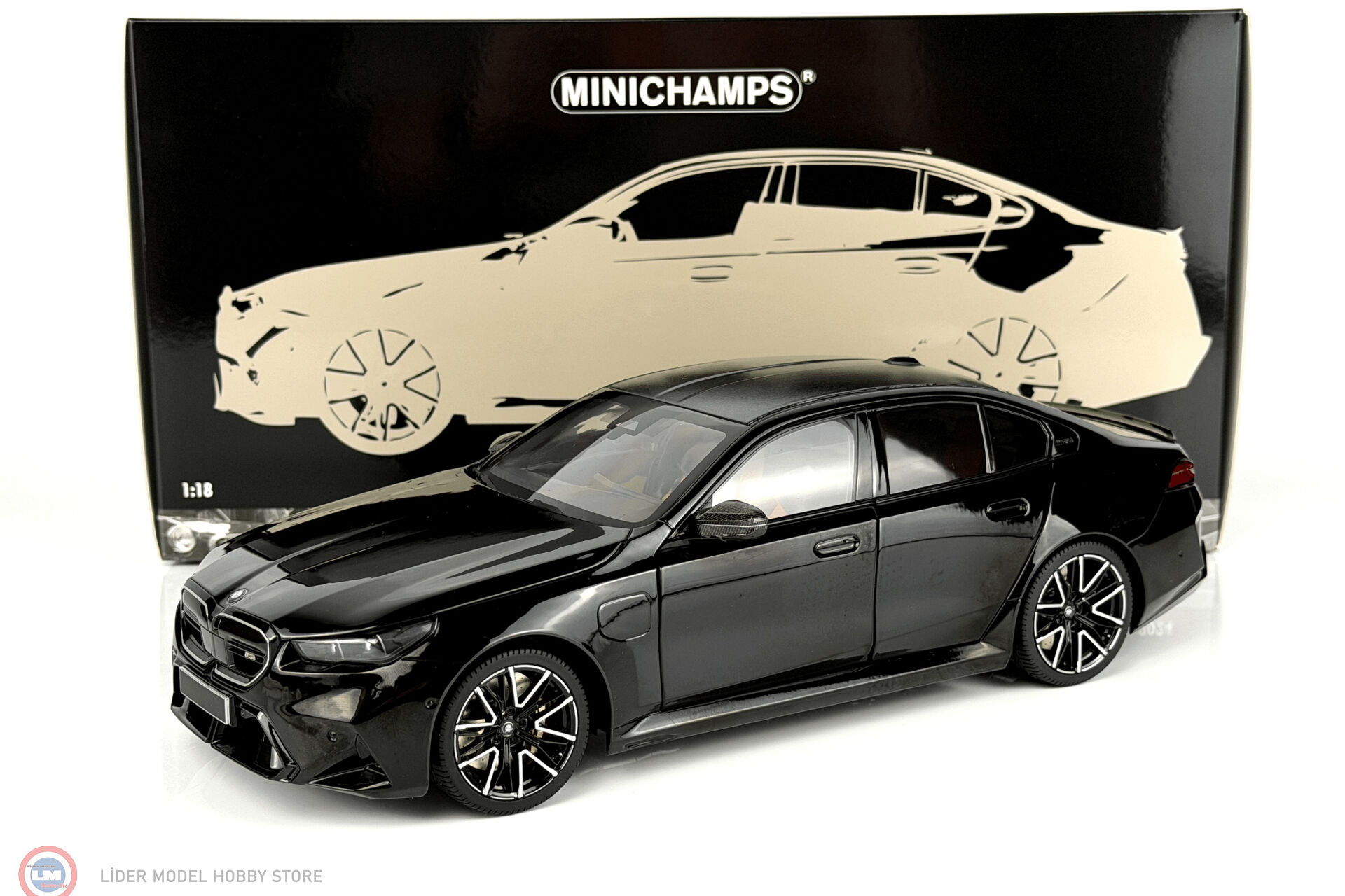 1:18 Minichamps 2024 BMW M5 G90 Black Metallic