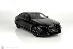 1:18 Minichamps 2024 BMW M5 G90 Black Metallic
