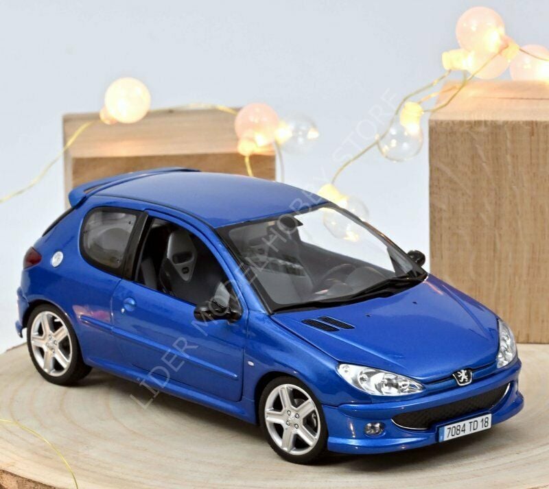 1:18 2003 Peugeot 206 RC